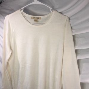 Ava Paige Crème Sweater Size L